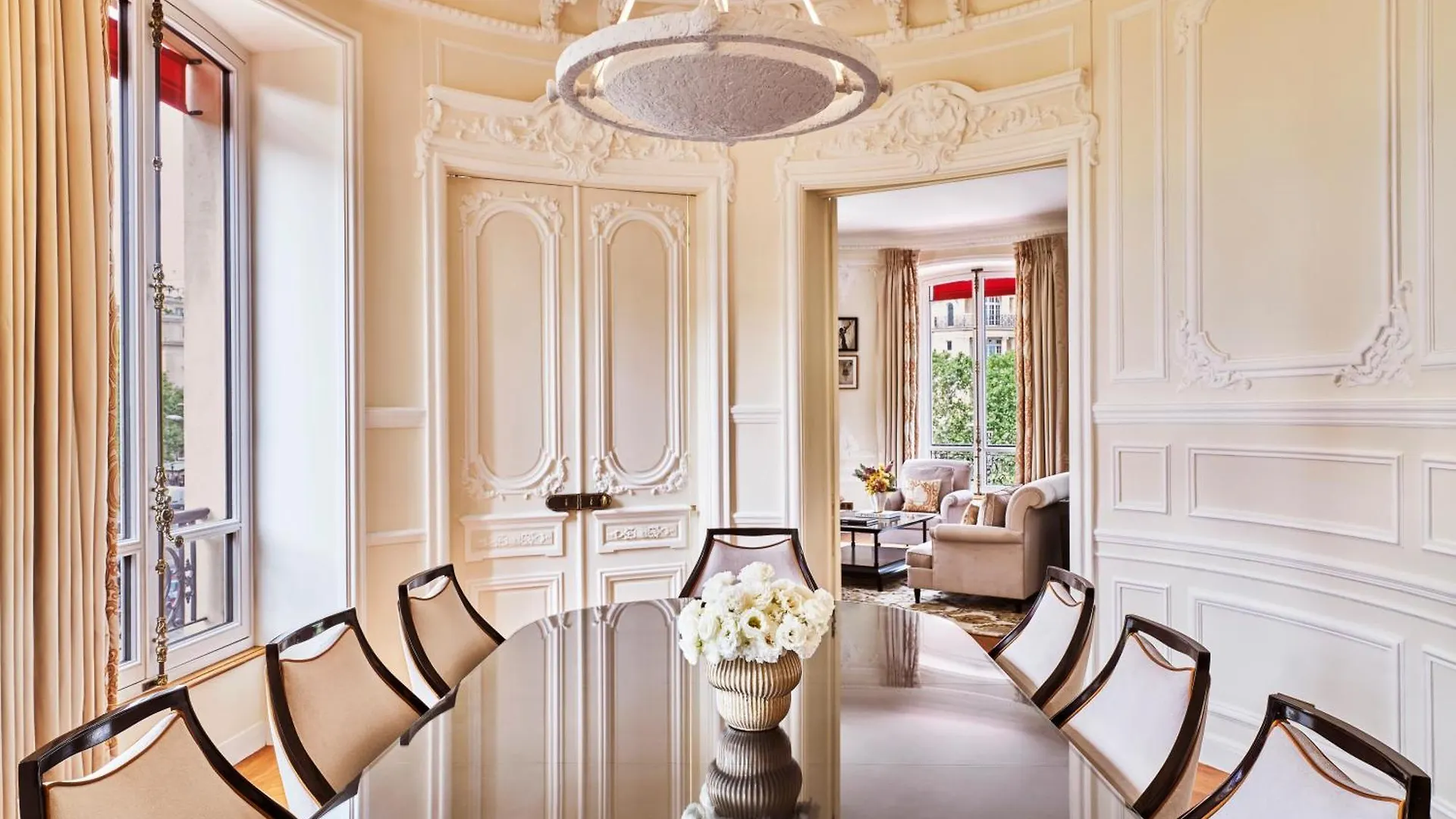Barriere Fouquet's Otel 5*