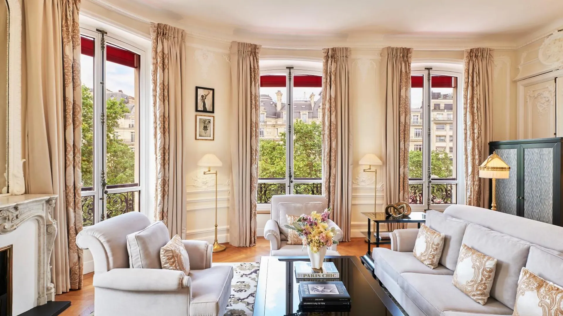 Barrière Fouquet's Hotel